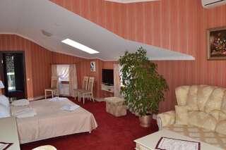 Отель Сапсан Тернополь Двухместный номер Делюкс с 1 кроватью и видом на озеро-3